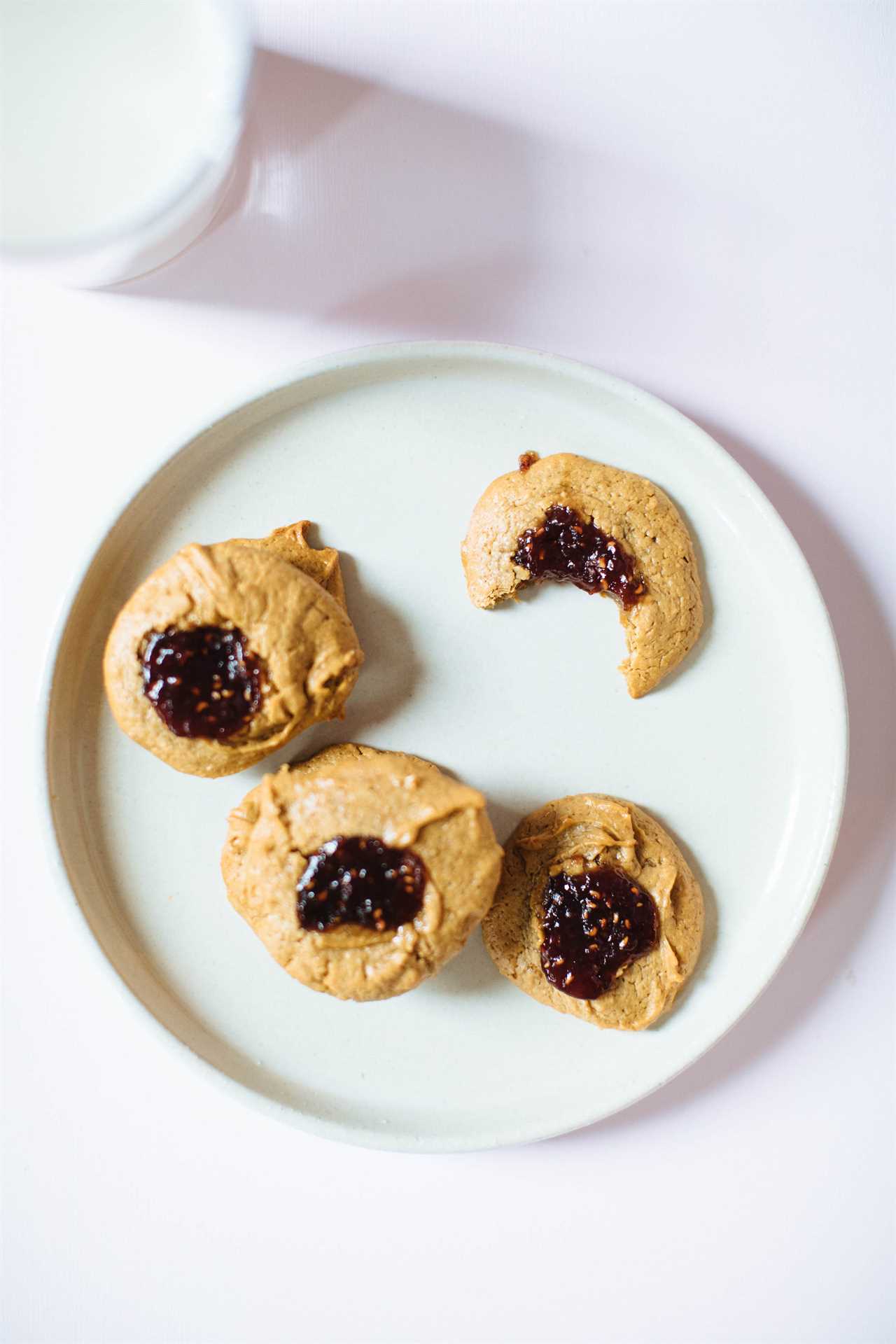 How to Mindfully Enjoy Sweets