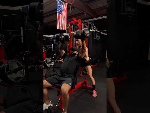 How To Do A Dumbbell Shoulder Press #shoulderpress #shoulderworkout