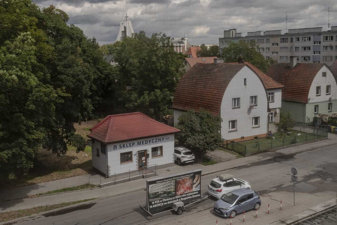 Anti-abortion activists protest regularly in front of the Olesnica hospital.