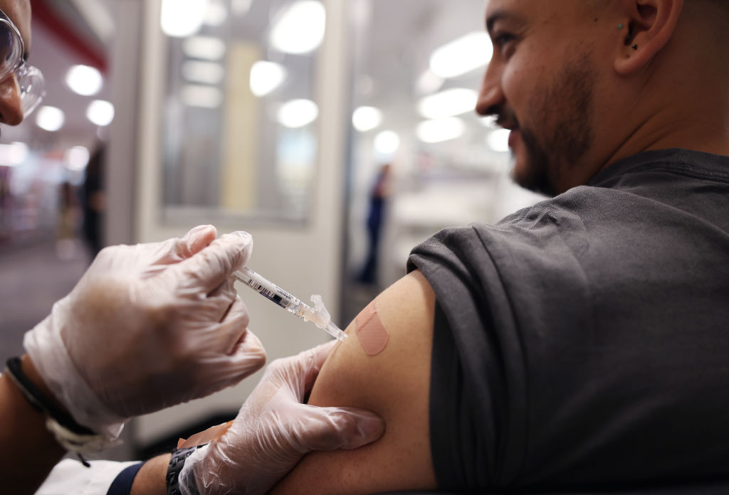 vaccines, CVS, Huntington Park, pharmacy, covid-19, flu, vaccinations.