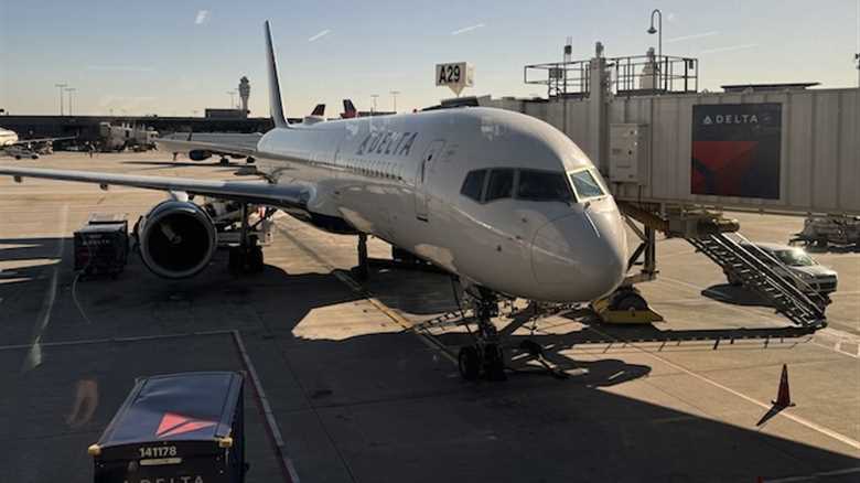 Delta SkyMiles® Gold American Express Card Review