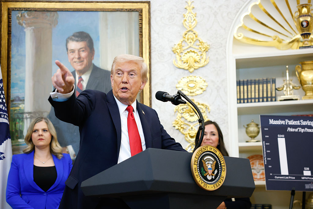 Trump Makes Announcement From White House's Oval Office