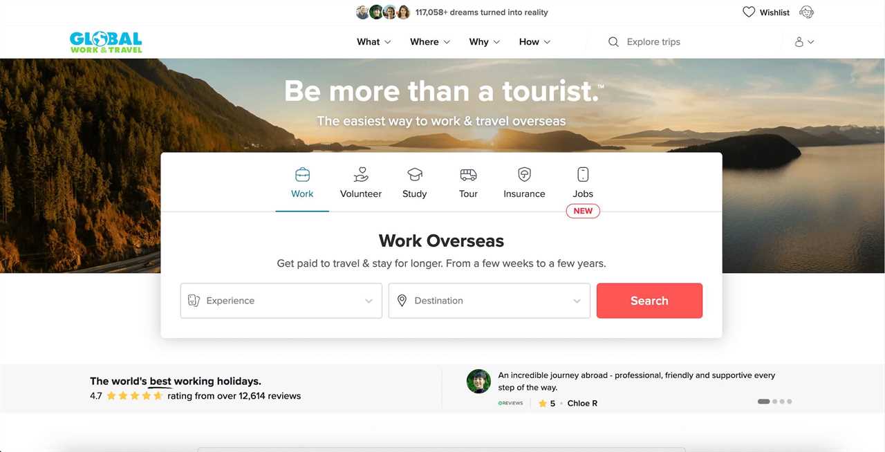 Nomadic matt with a tour group in mexico